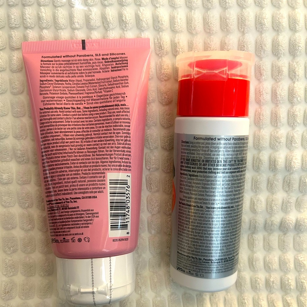 New Yes To Tomatoes Daily Blemish Toner 4oz + Yes To Watermelon Facial Scrub 4oz - Picture 3 of 5